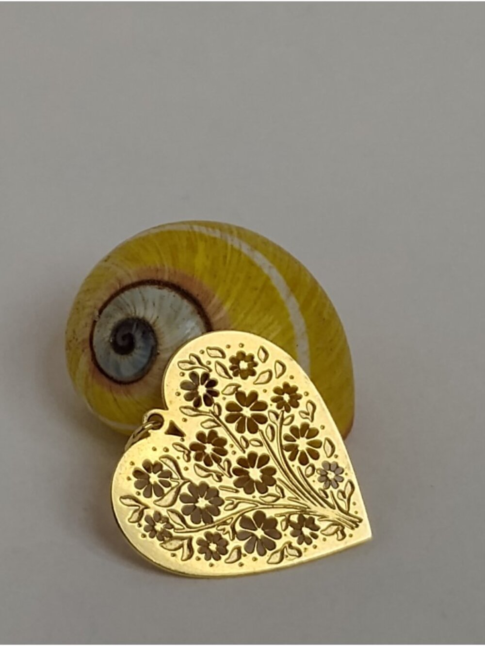 14K Solid Gold Filigree Floral Heart Pendant Double-Sided Openwork Hallmarked